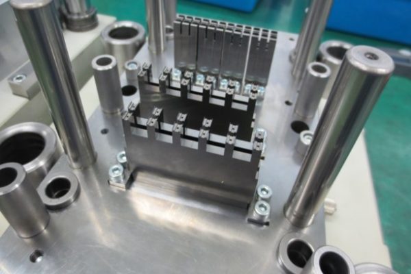 Singulation Tool